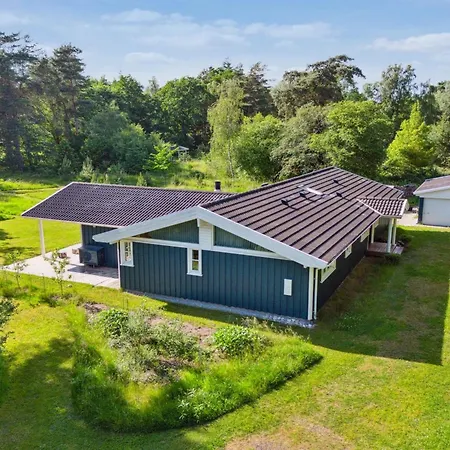 Launo - 1-1km To The Inlet By Interhome Holiday home *
