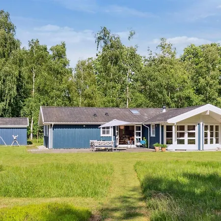 Launo - 1-1km To The Fjord By Interhome Feriehus *