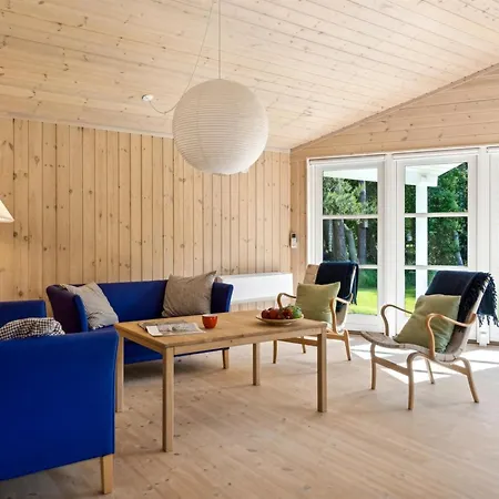 Launo - 1-1km To The Fjord By Interhome